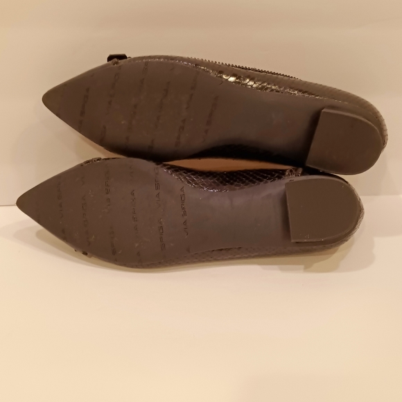 VIA SPIGA Black Leather & Patent Leather Pointy Flats with Zipper Accent - Picture 11 of 12